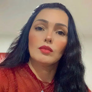 Meet your Posher, Sandra